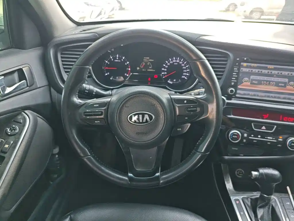 Kia K5 — миниатюра 11