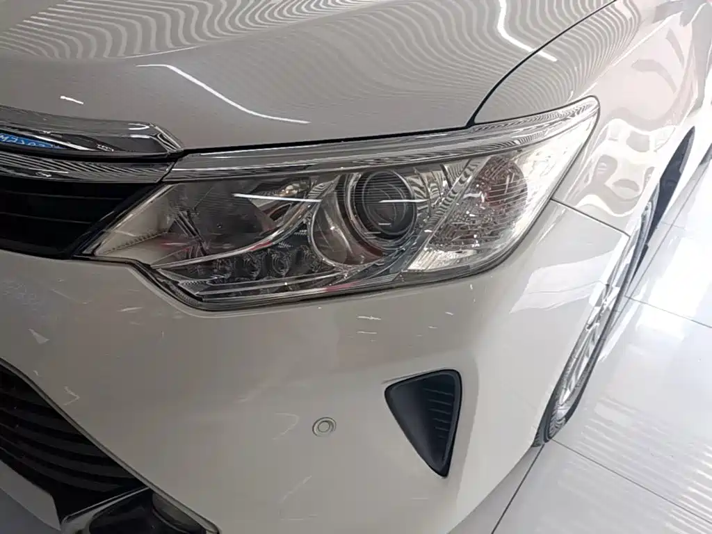 Toyota Camry — миниатюра 24