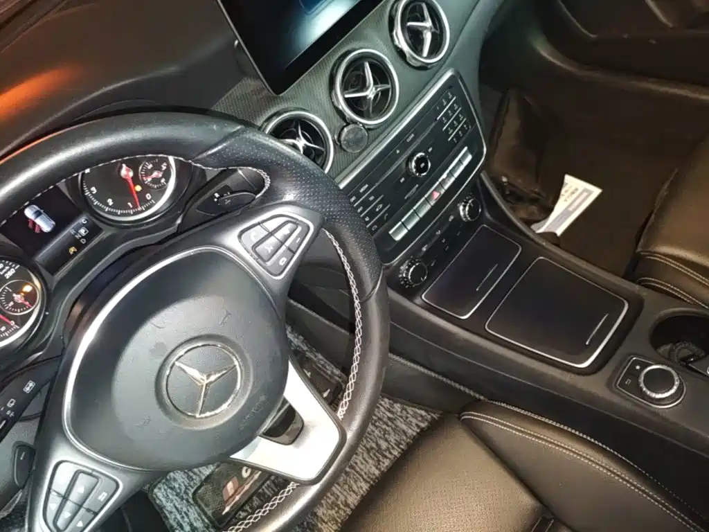 Mercedes-Benz GLA — миниатюра 14