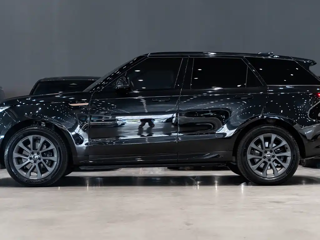 Land Rover Range Rover Sport 2023 400PS Dynamic SE