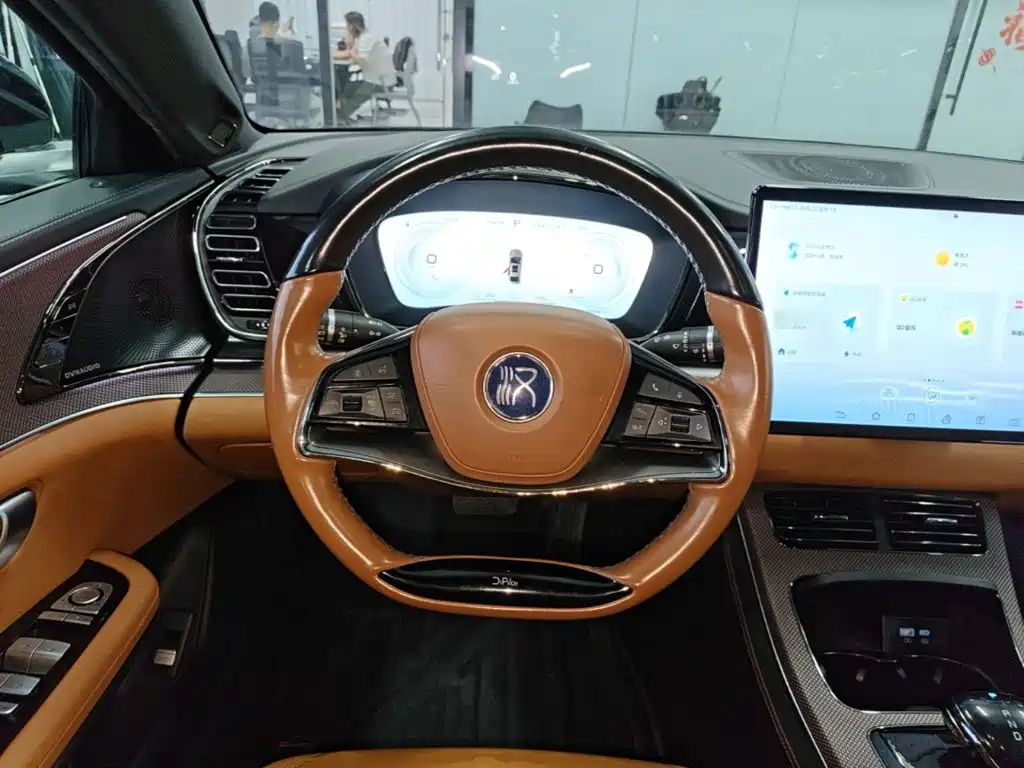 BYD Han — миниатюра 11
