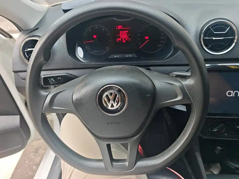 Volkswagen Jetta — миниатюра 15