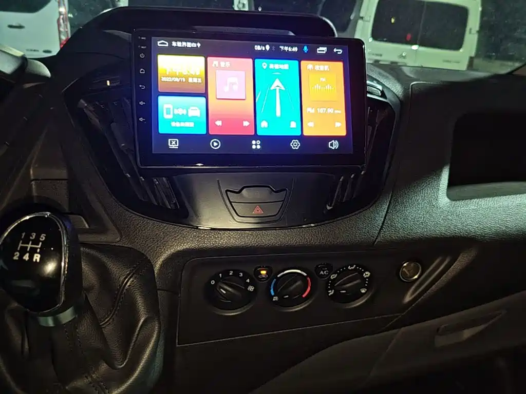 Ford Transit — миниатюра 13