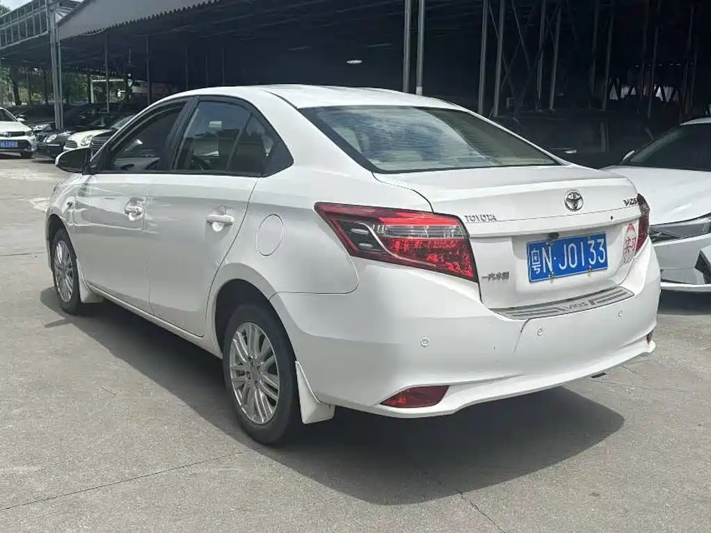 Toyota Vios — миниатюра 7