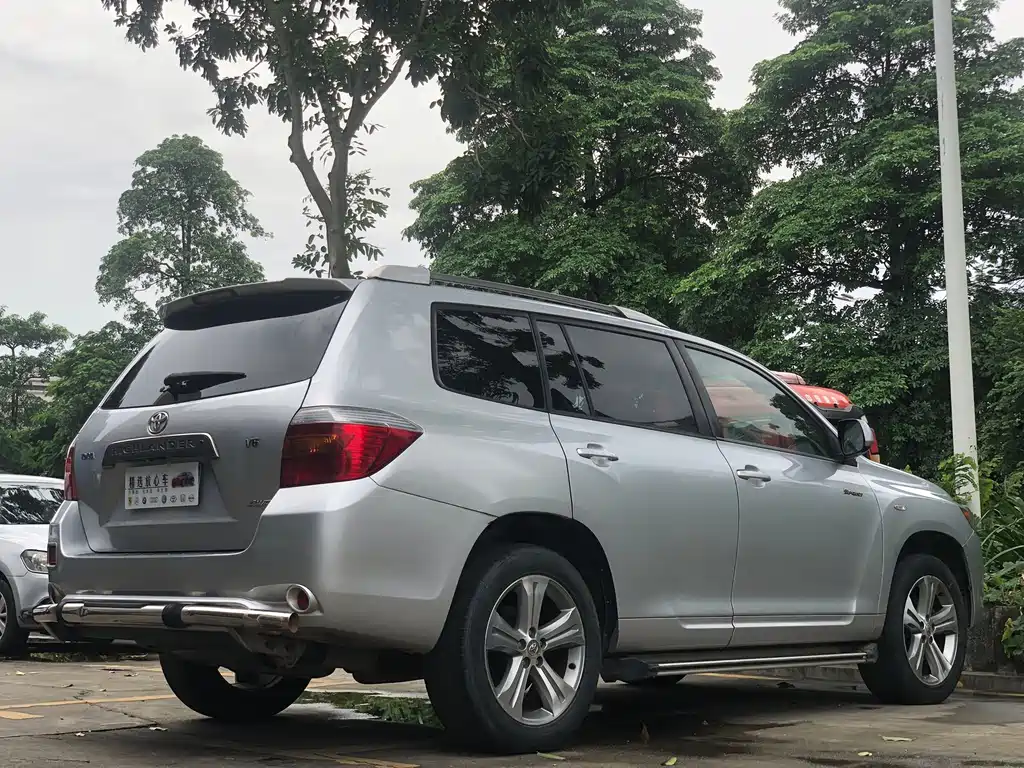 Toyota Highlander — миниатюра 5