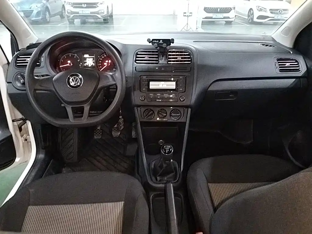 Volkswagen Polo — миниатюра 10
