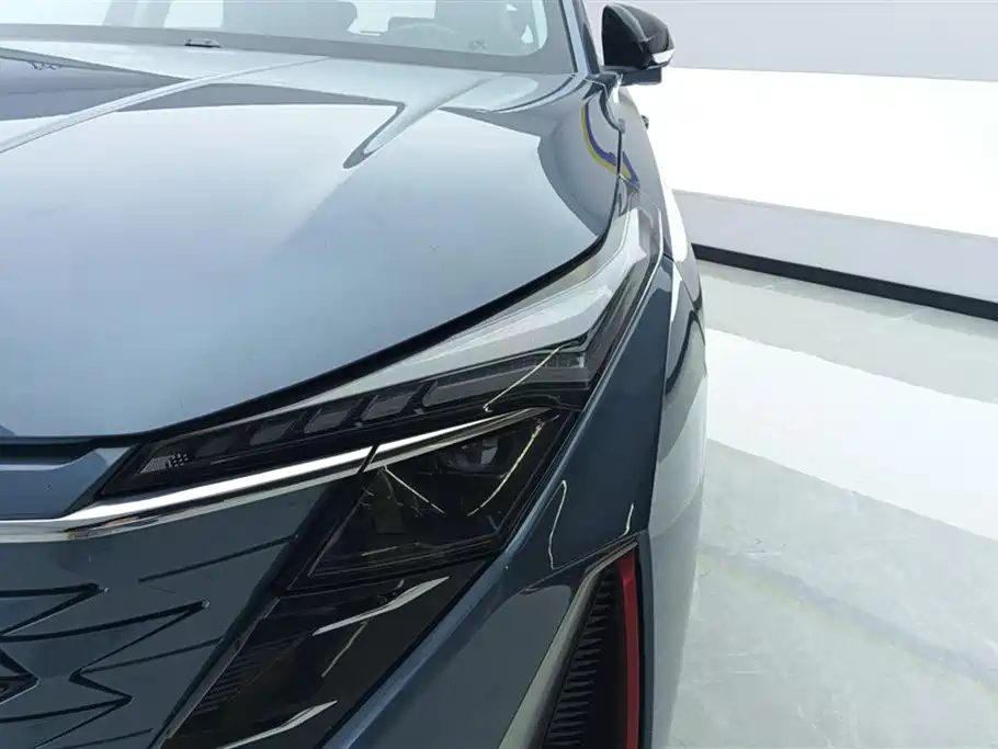 CHANGAN CHANGAN AUCHAN Z6