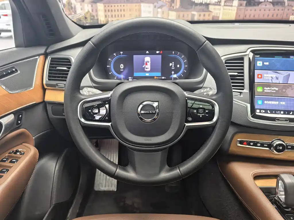 Volvo XC90 — миниатюра 4