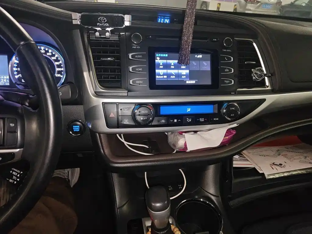Toyota Highlander — миниатюра 14