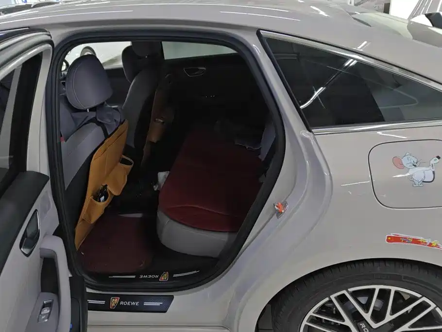 Roewe M7 DMH — миниатюра 11