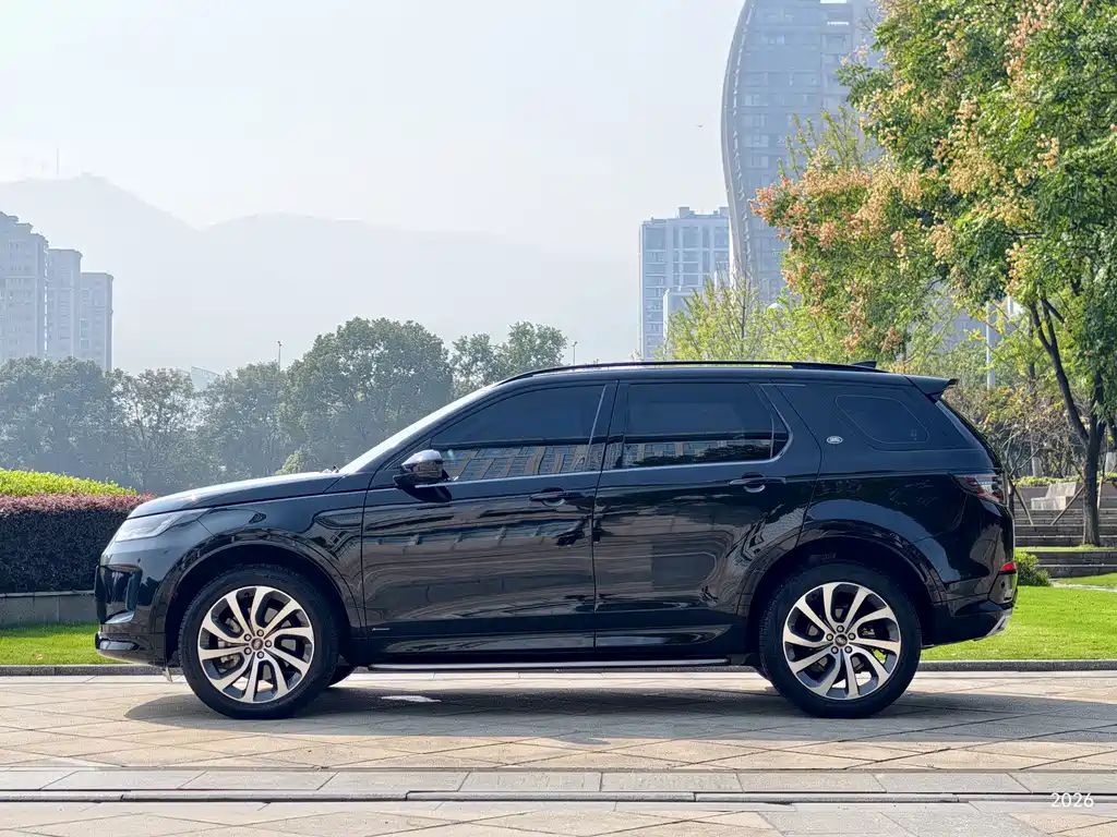 Land Rover Discovery Sport — миниатюра 3
