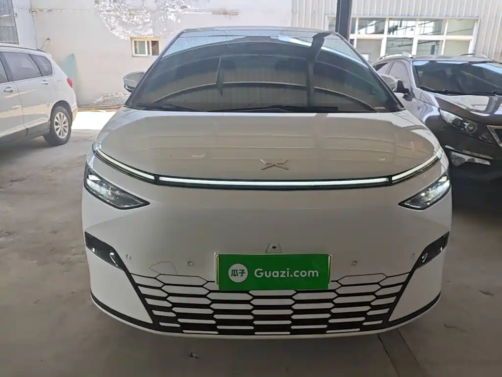 XPeng X9 — миниатюра 3