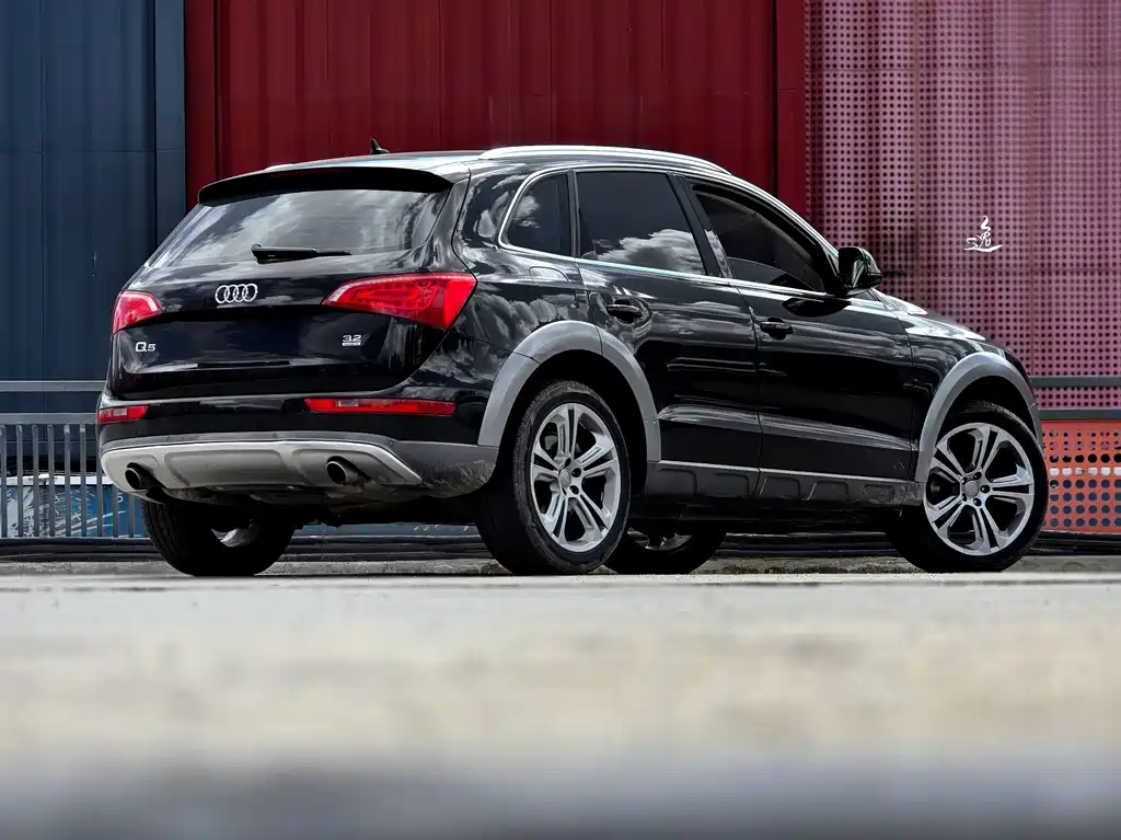 Audi Q5 (Import) — миниатюра 4