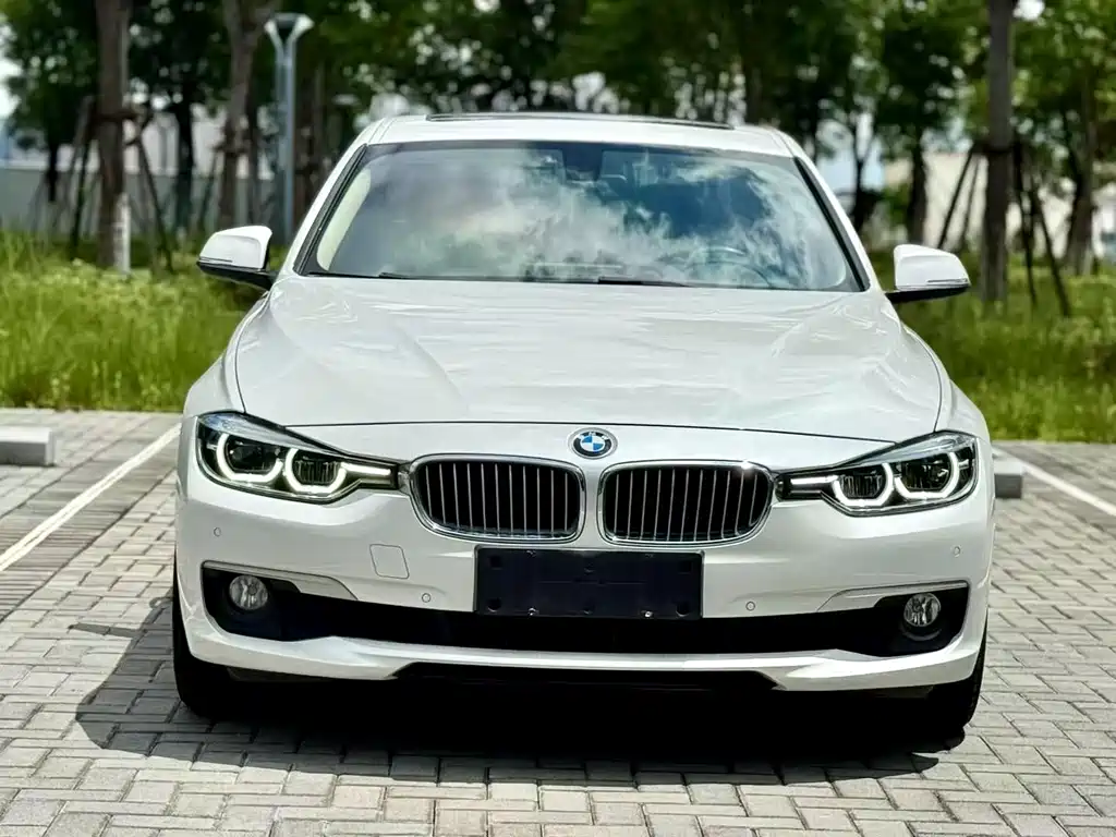 BMW 3 Series — миниатюра 2