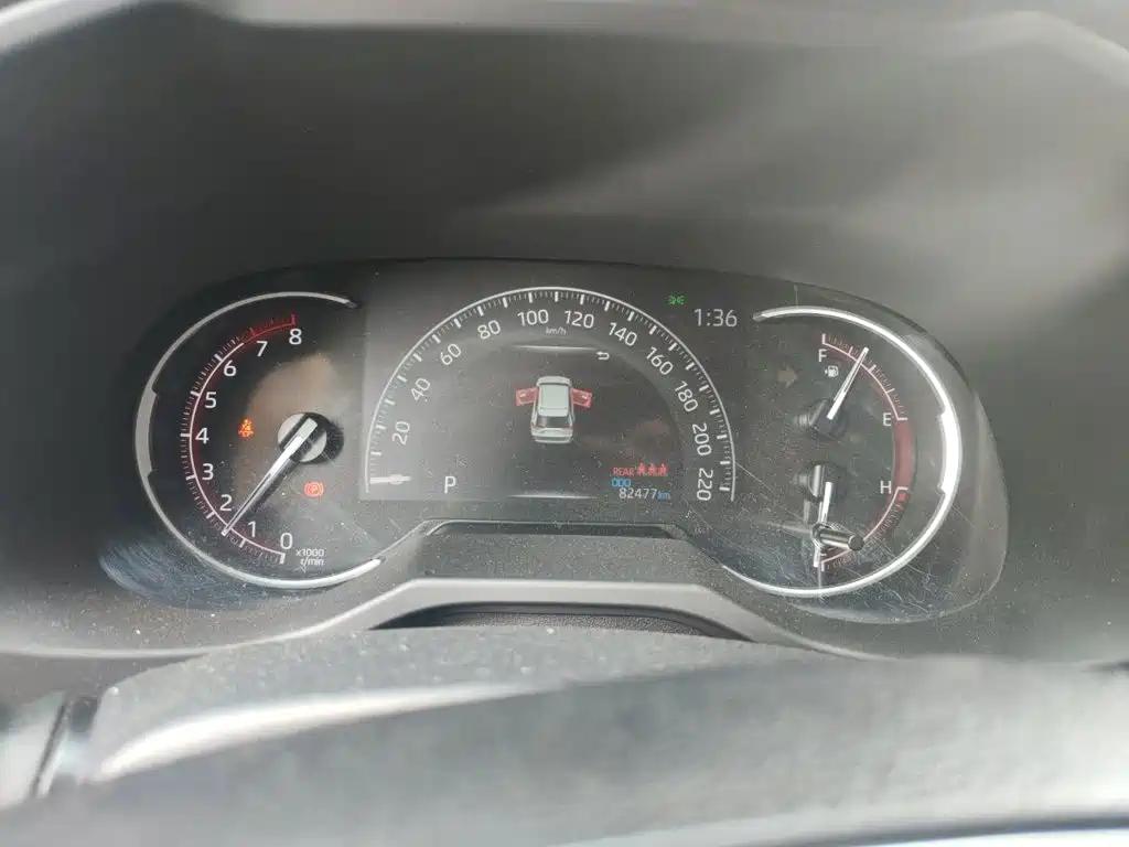 Toyota RAV4 — миниатюра 7