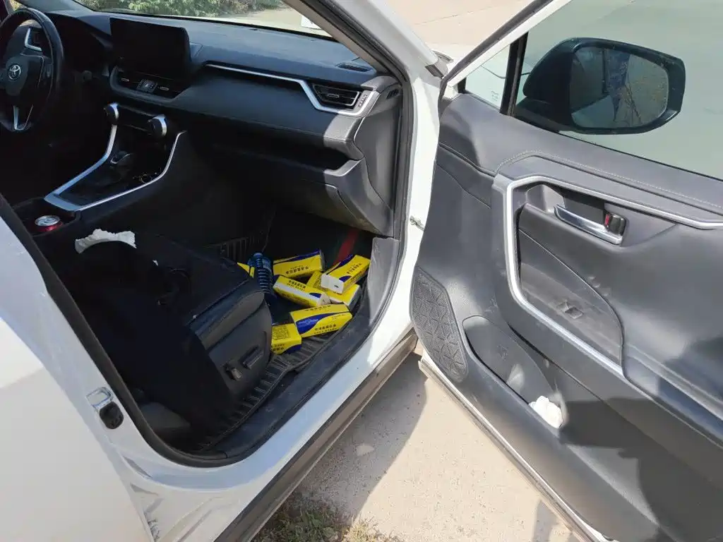 Toyota RAV4 — миниатюра 19