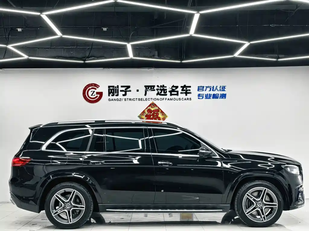 Mercedes-Benz GLS — миниатюра 32