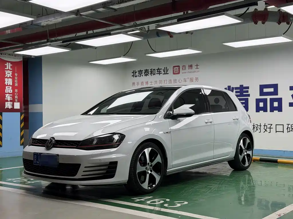 Volkswagen Golf GTI