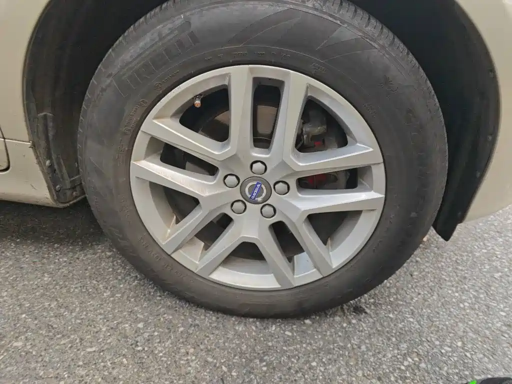 Volvo XC60 — миниатюра 8