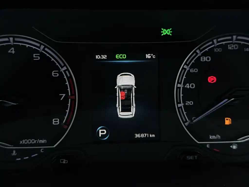 Geely Vision X6 — миниатюра 13