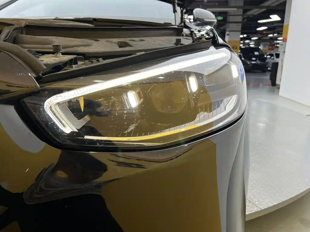 Mercedes-Benz S-Class — миниатюра 8