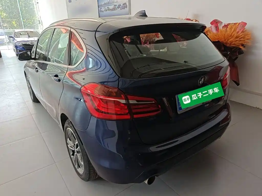 BMW 2 Series Active Tourer — миниатюра 5