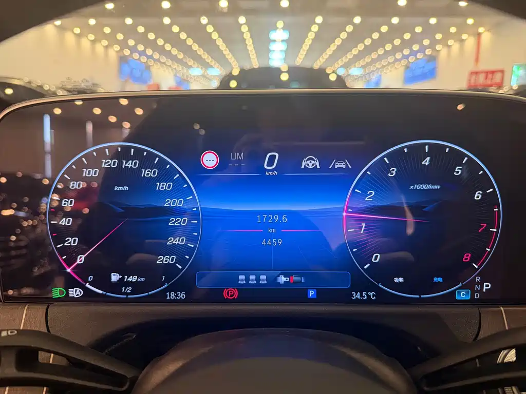 Mercedes-Benz E-Class — миниатюра 6