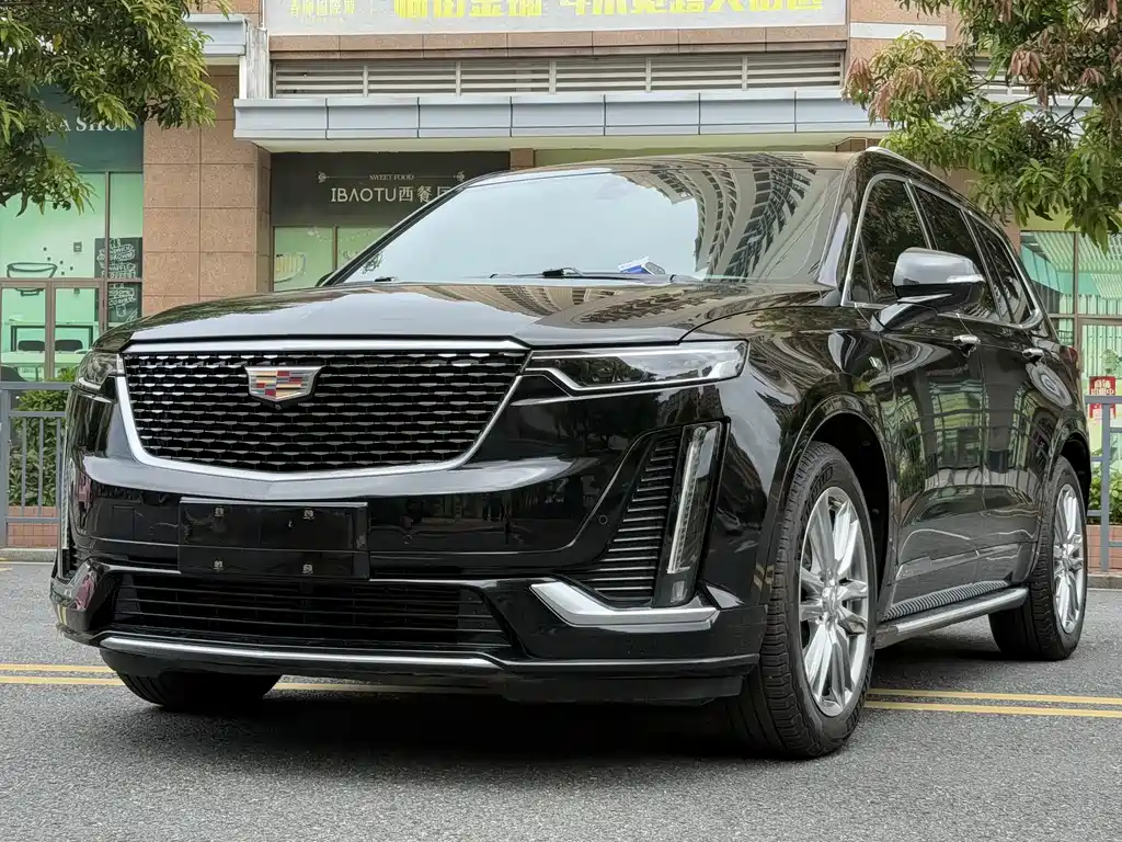Cadillac XT6