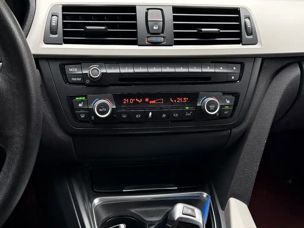 BMW 3 Series — миниатюра 23