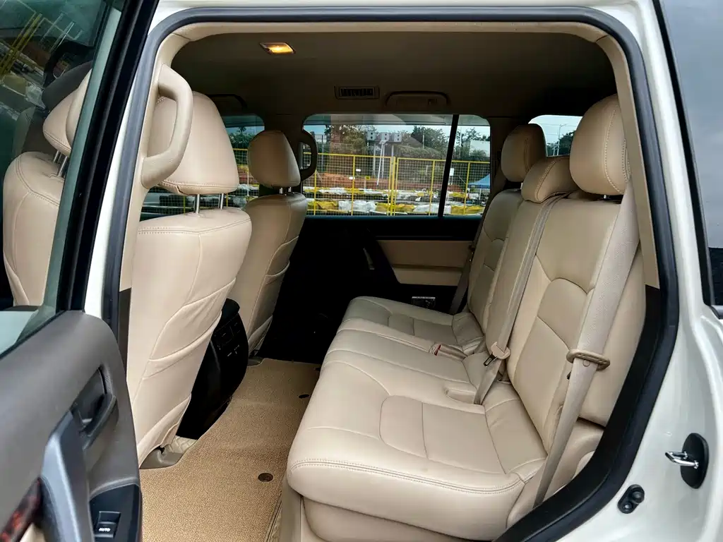 Toyota Land Cruiser — миниатюра 17