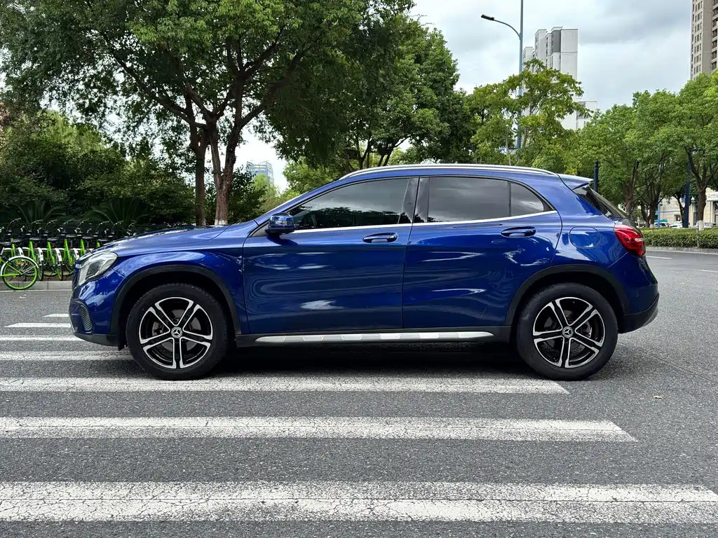Mercedes-Benz GLA — миниатюра 4