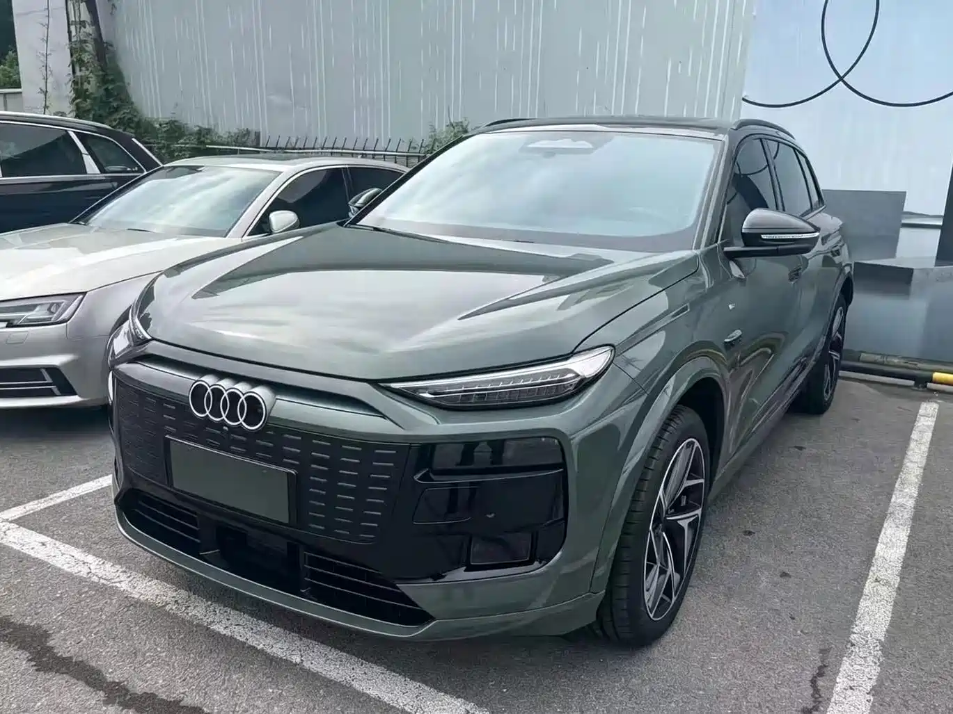 奥迪Q6L e-tron 2026款 首发领航版 2025
