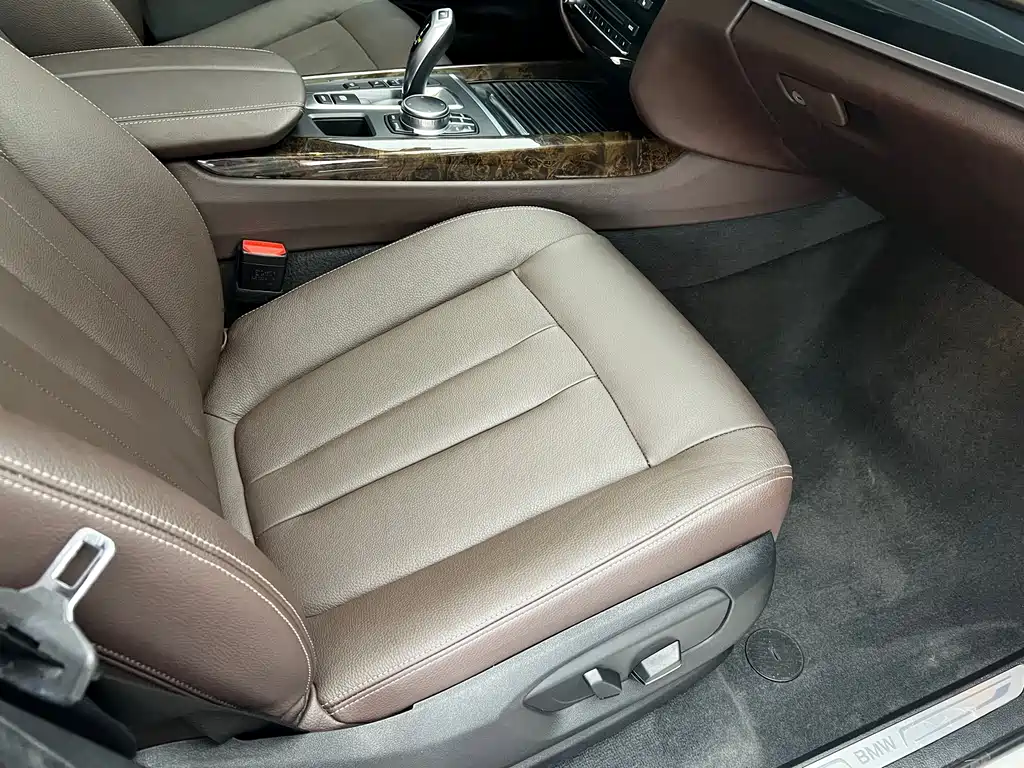 BMW X5 (Import) — миниатюра 23
