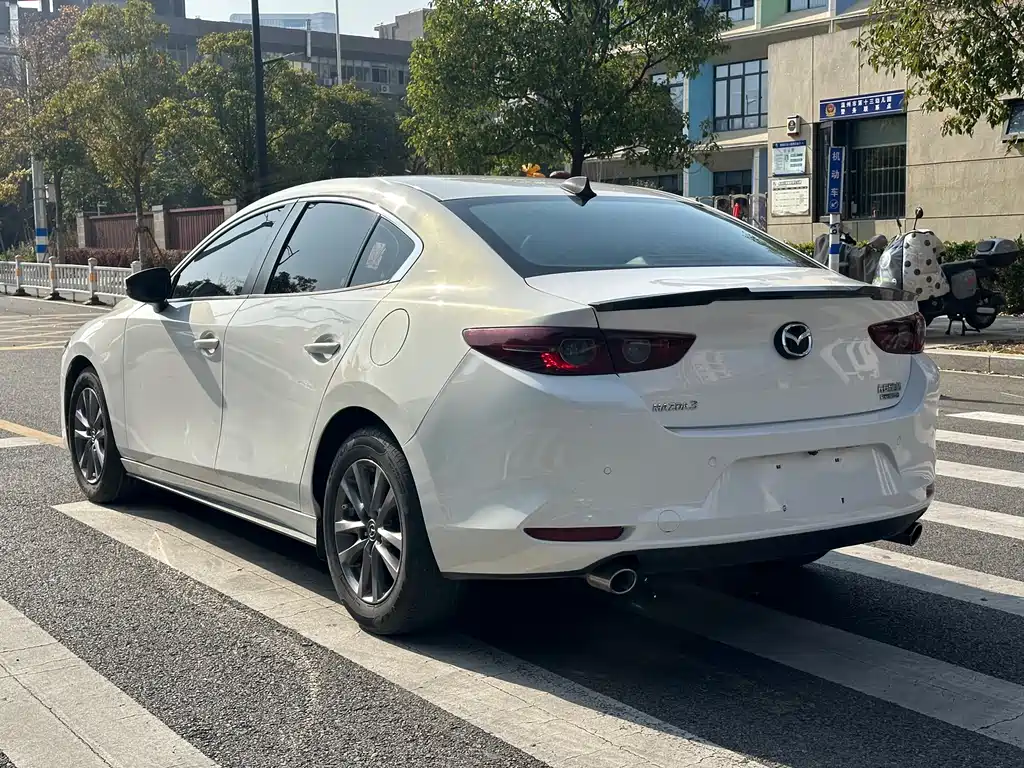 MAZDA 3 ANGKESAILA