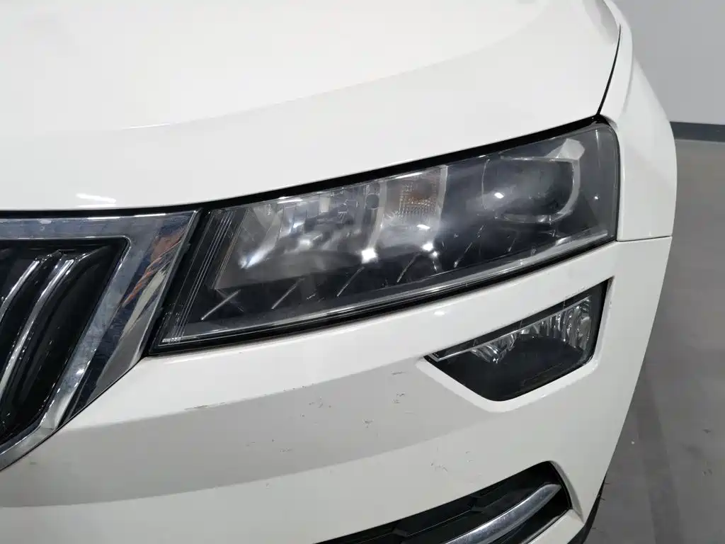 Skoda Karoq — миниатюра 7