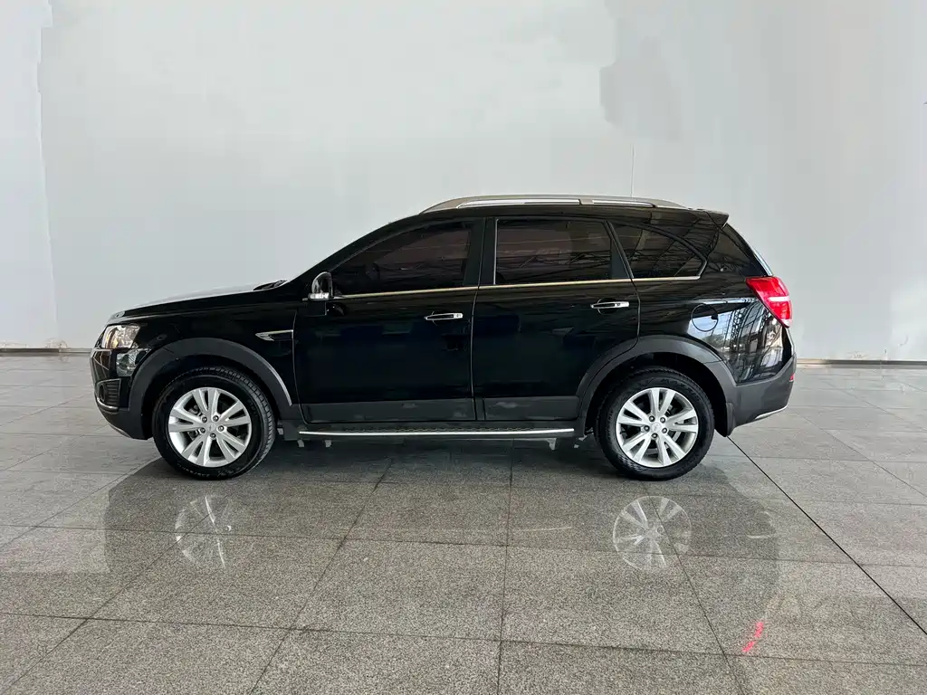 Chevrolet Captiva 2015 2.4L Flagship 7 мест
