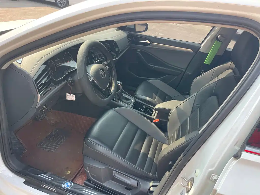 Volkswagen Sagitar — миниатюра 9