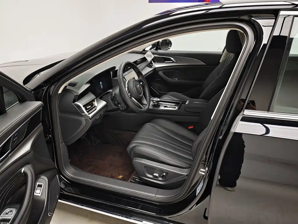 Hongqi Hongqi H5 — миниатюра 15