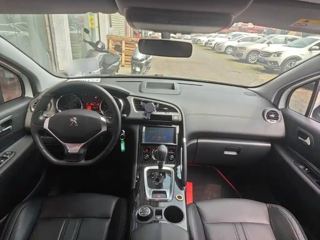 Peugeot 3008 — миниатюра 10