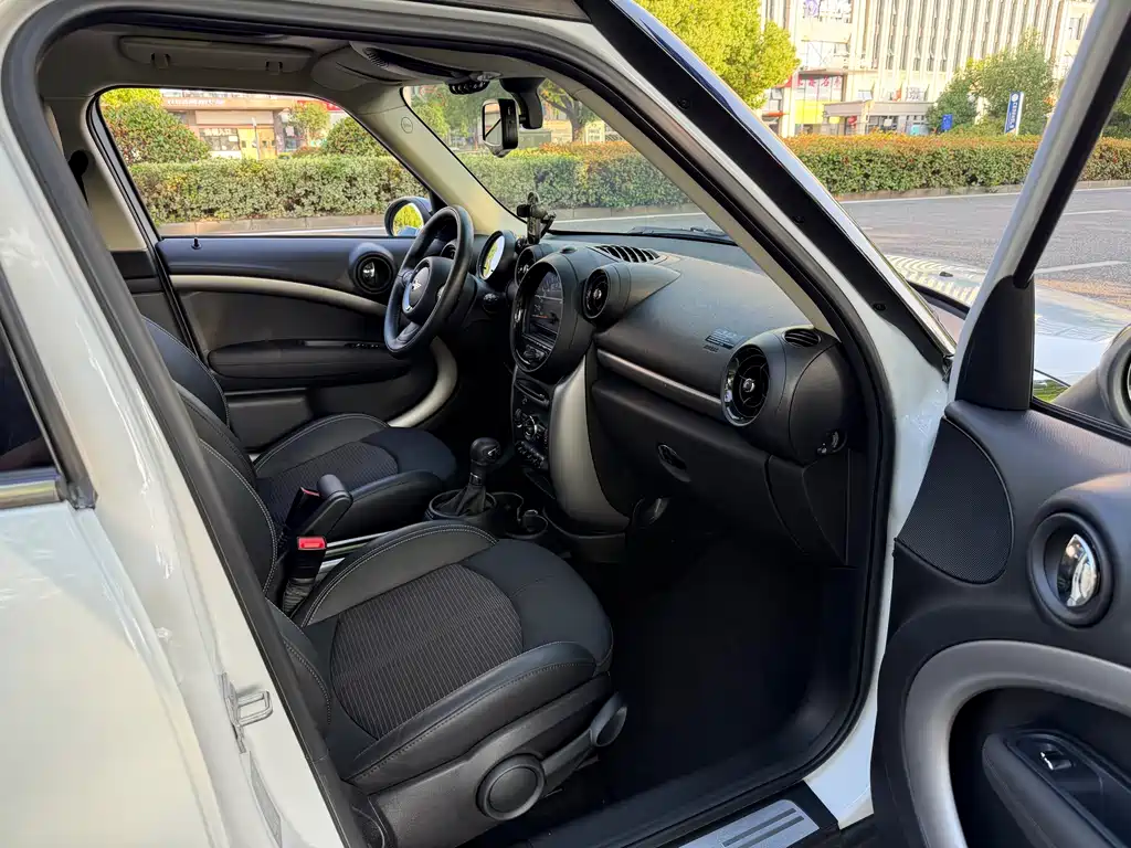 Mini Countryman 2014 1.6L COOPER Fun