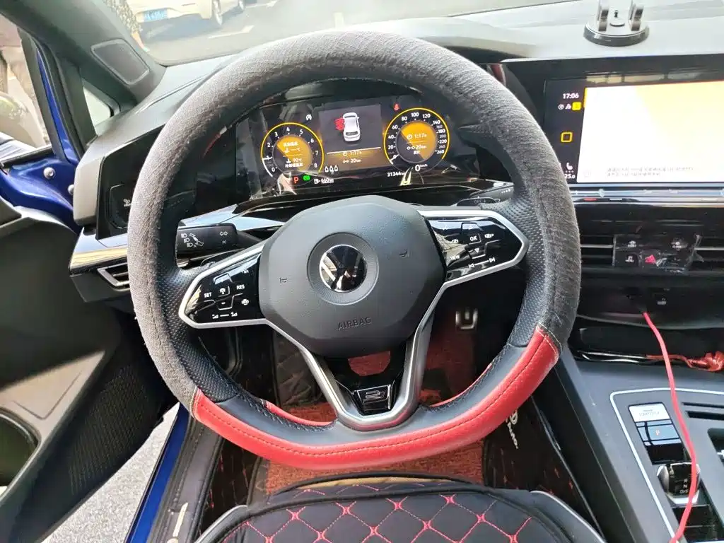 Volkswagen Golf — миниатюра 11
