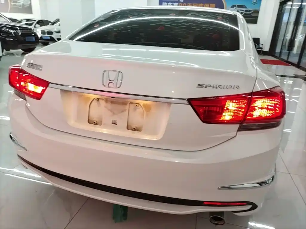 Honda Spirior — миниатюра 6
