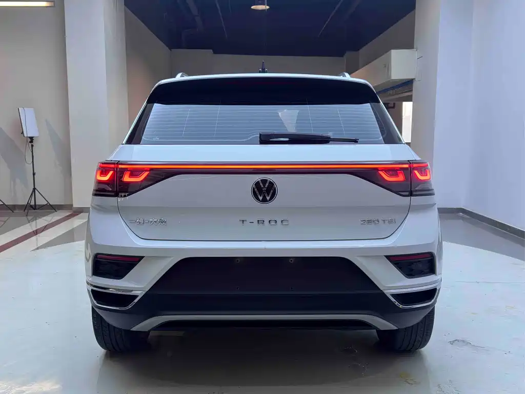 VOLKSWAGEN T ROC EXPLORING SONGS