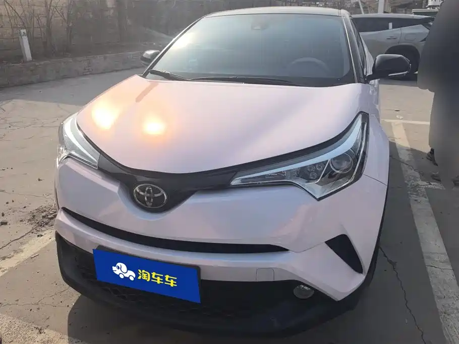 TOYOTA C HR