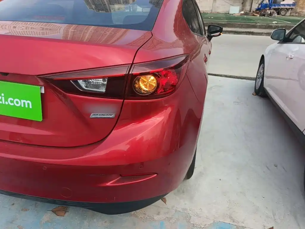 Mazda 3 Axela — миниатюра 8