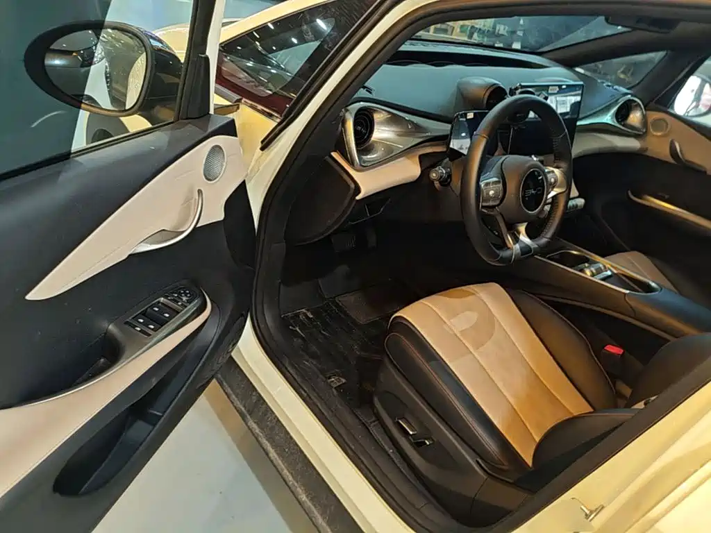BYD Dolphin — миниатюра 16