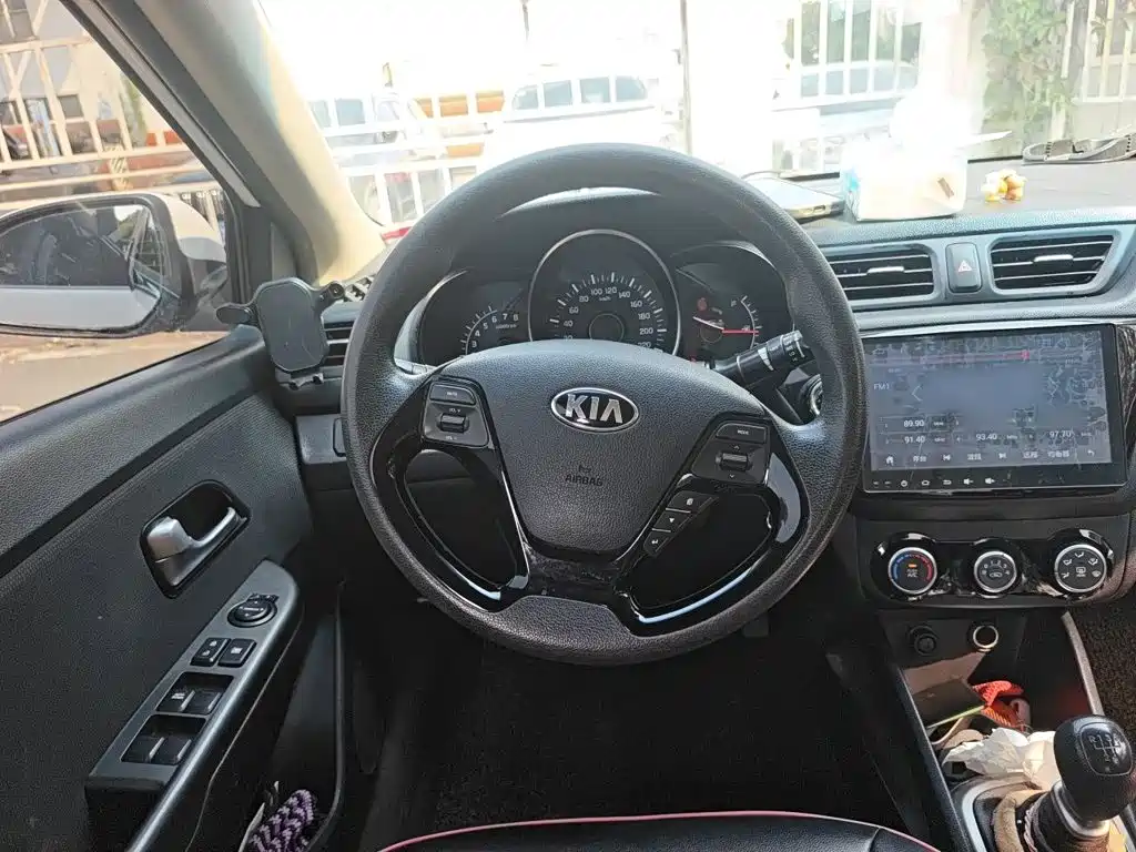 Kia K2 — миниатюра 11