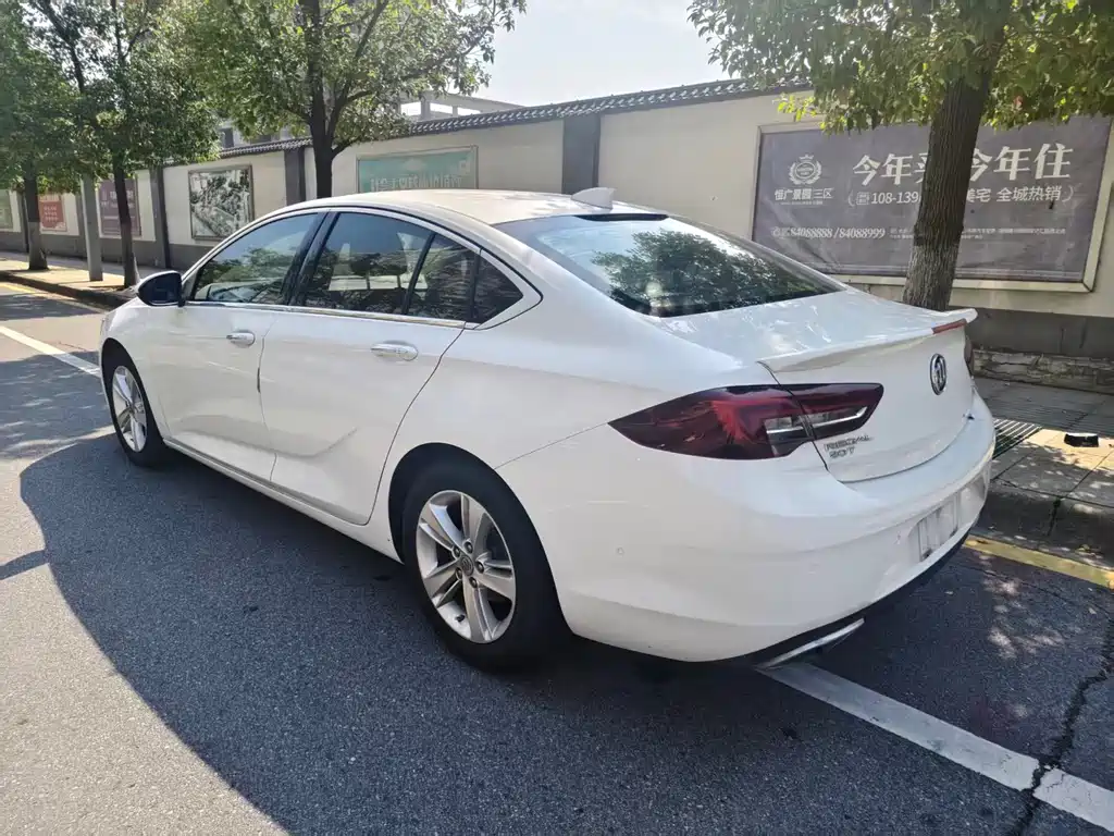 Buick Regal — миниатюра 7