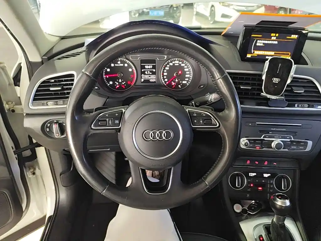 Audi Q3 — миниатюра 11