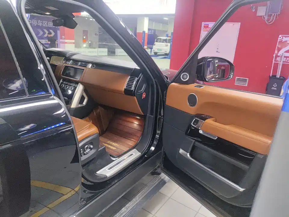 Land Rover Range Rover — миниатюра 16